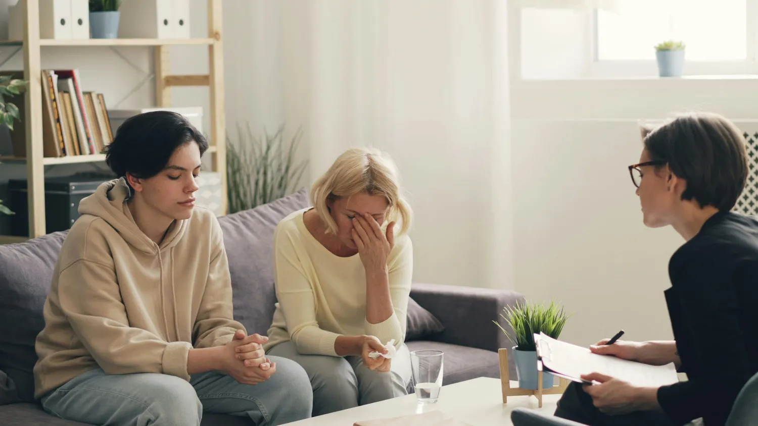 How to Know That You’re Depressed and What You Can Do About It